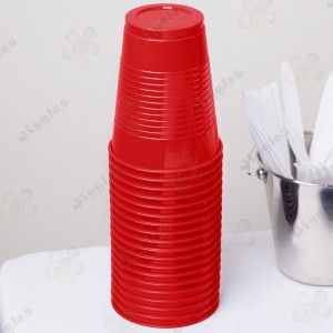 Red Plastic Cups Set