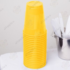 Yellow Plastic Cups Set